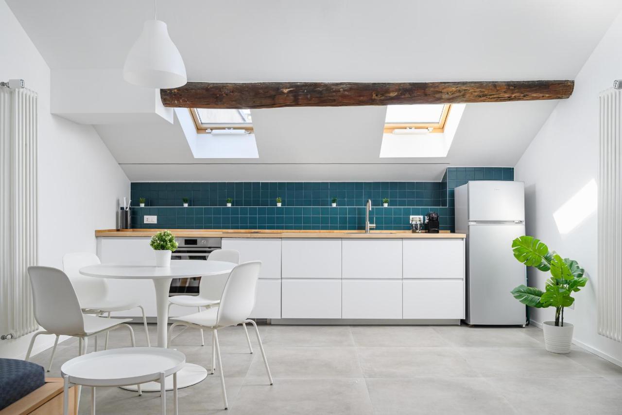 Design Attic Porta Venezia Centrale 65M2 - Self Check-In Милан Экстерьер фото