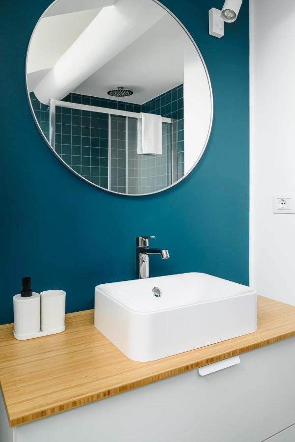 Design Attic Porta Venezia Centrale 65M2 - Self Check-In Милан Экстерьер фото