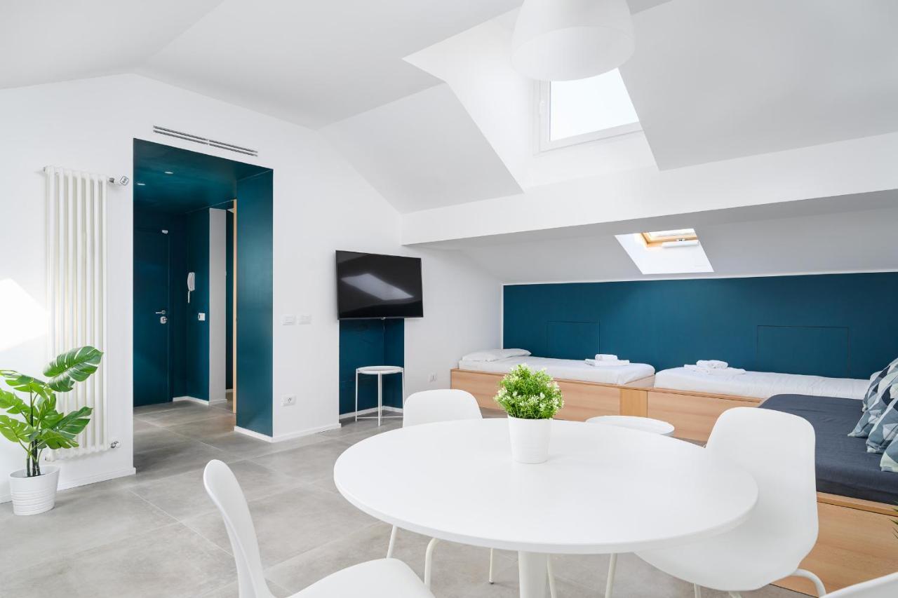 Design Attic Porta Venezia Centrale 65M2 - Self Check-In Милан Экстерьер фото