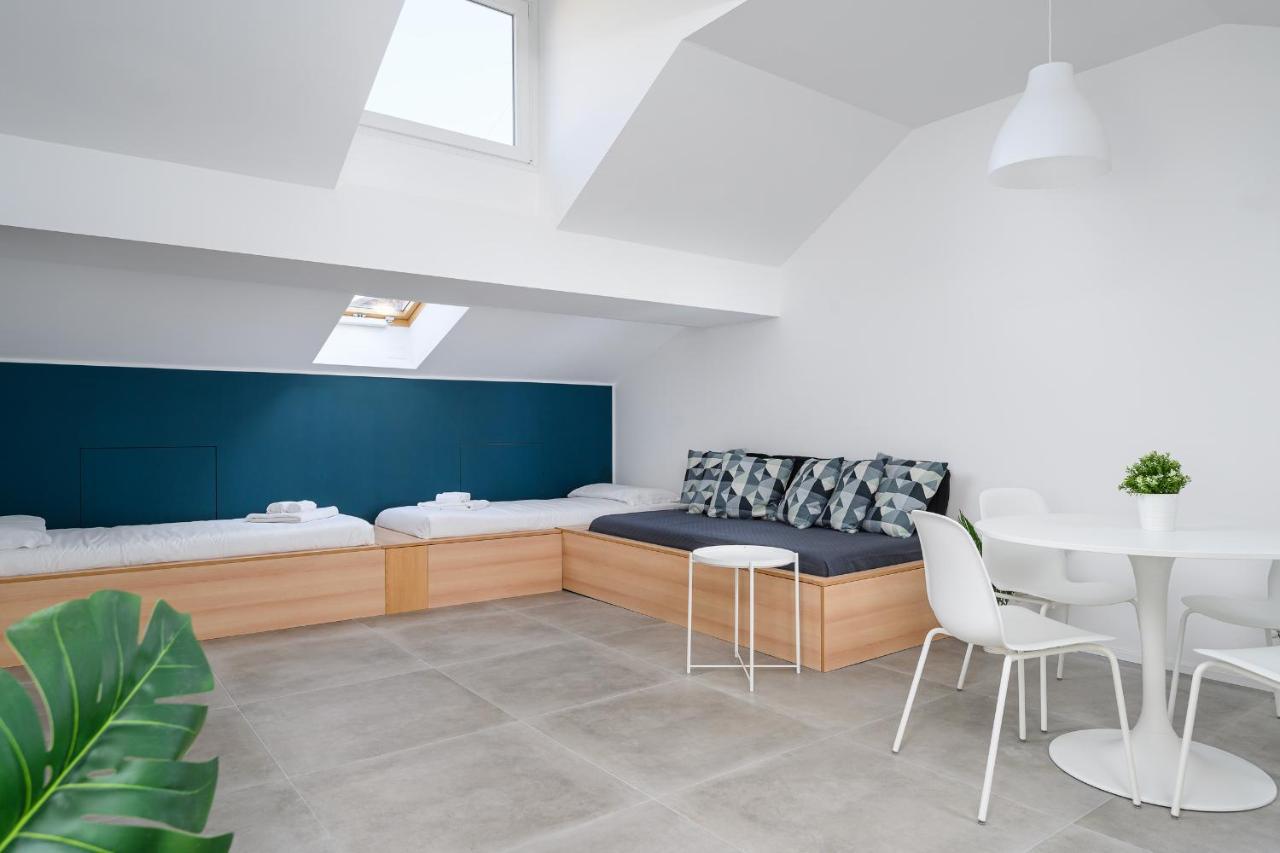 Design Attic Porta Venezia Centrale 65M2 - Self Check-In Милан Экстерьер фото